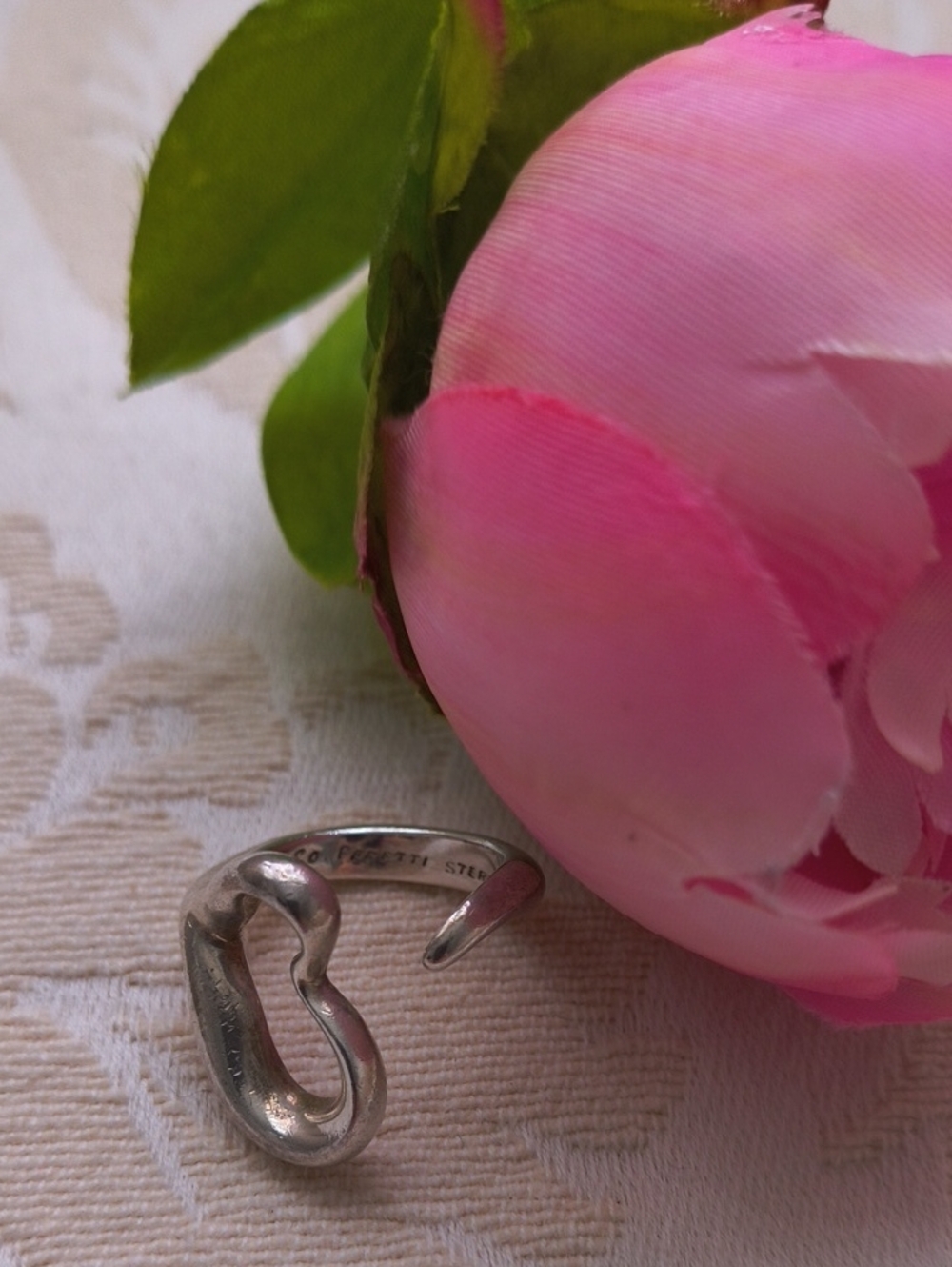 Tiffany + Co Open Heart Ring -peretti Sterling